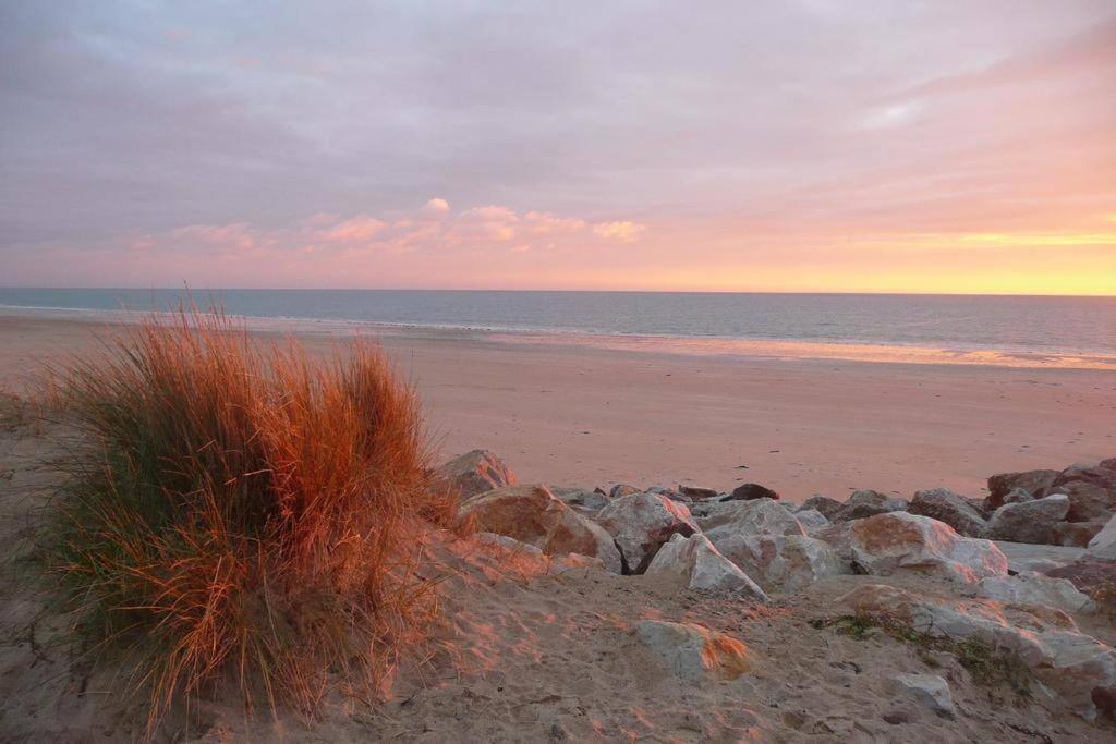 Gites Des Isles - Le Jersey Barneville-Carteret Esterno foto